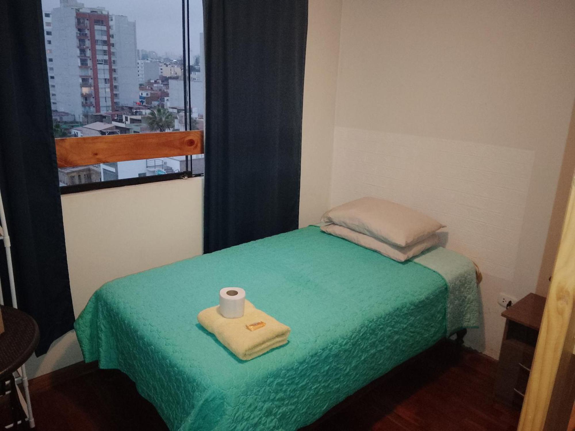 Blue Coast Lima Private Rooms מראה חיצוני תמונה